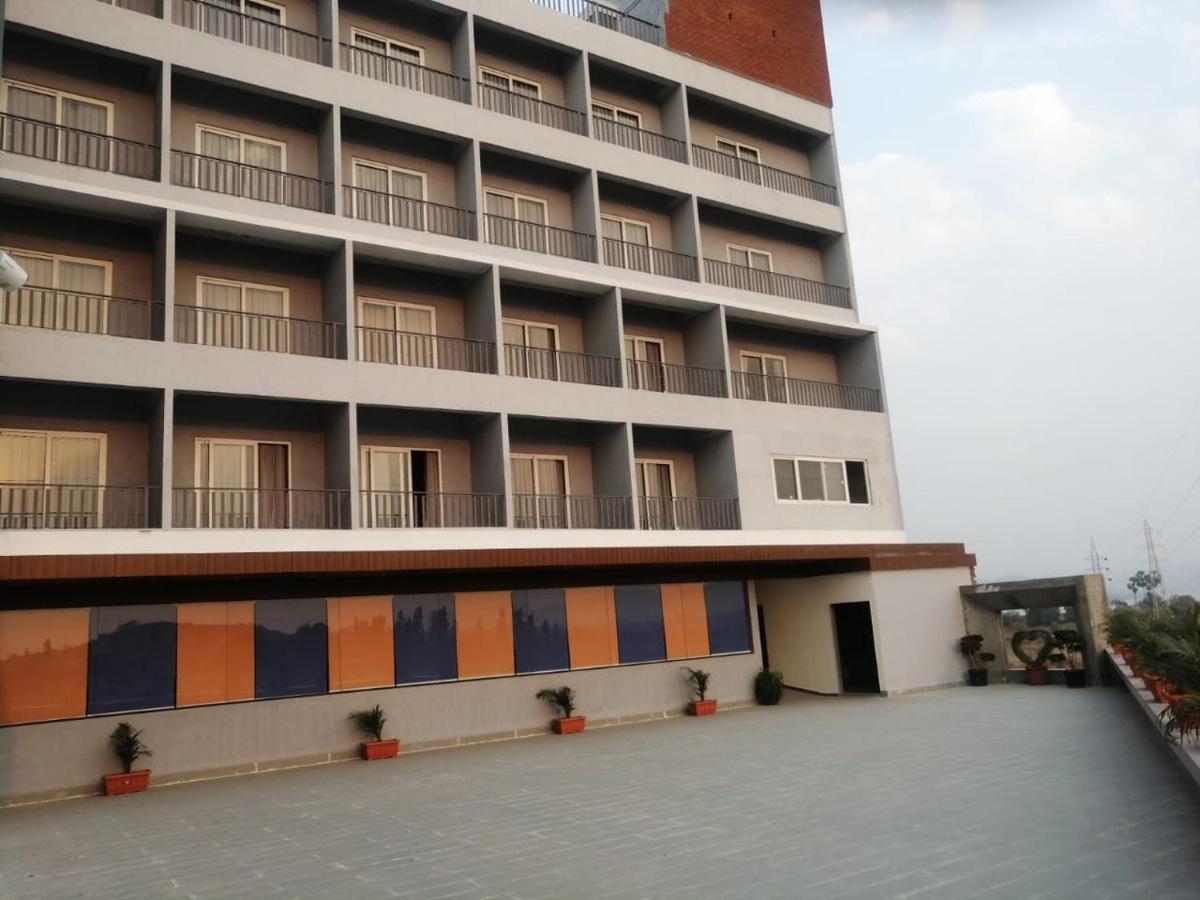 Comfort Inn , Statue Of Unity Kevadia Zewnętrze zdjęcie
